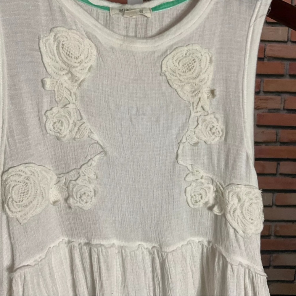 Taylor & Sage Women’s L Sleeveless Women’s Pullover Top Off White blouse - Picture 3 of 7